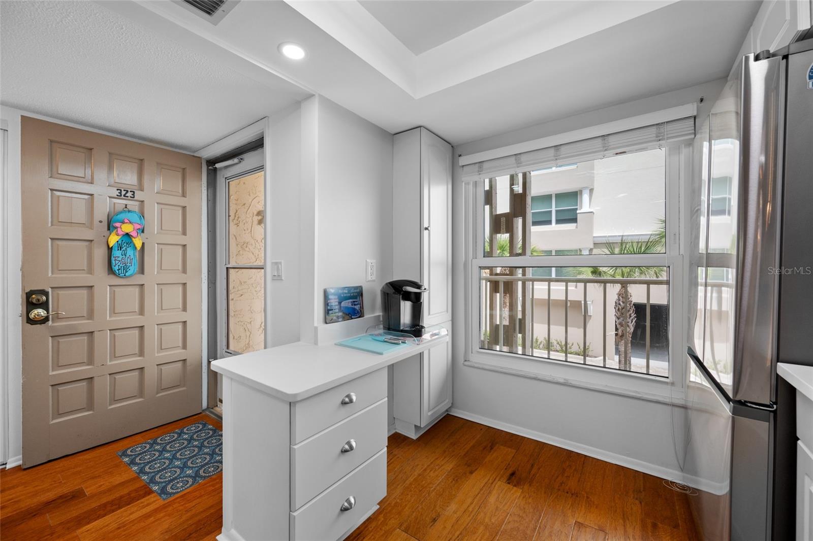 121 ISLAND WAY #323, CLEARWATER BEACH, FL — photo 4