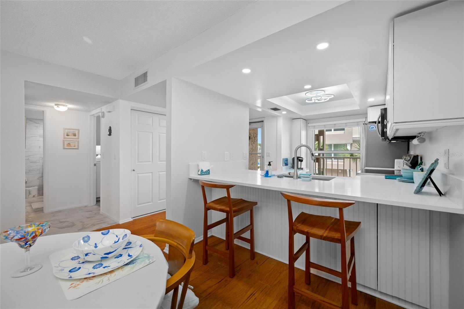 121 ISLAND WAY #323, CLEARWATER BEACH, FL — photo 8