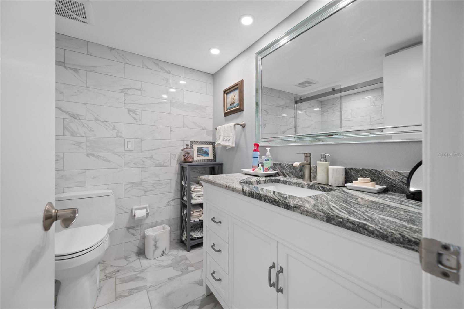 121 ISLAND WAY #323, CLEARWATER BEACH, FL — photo 33