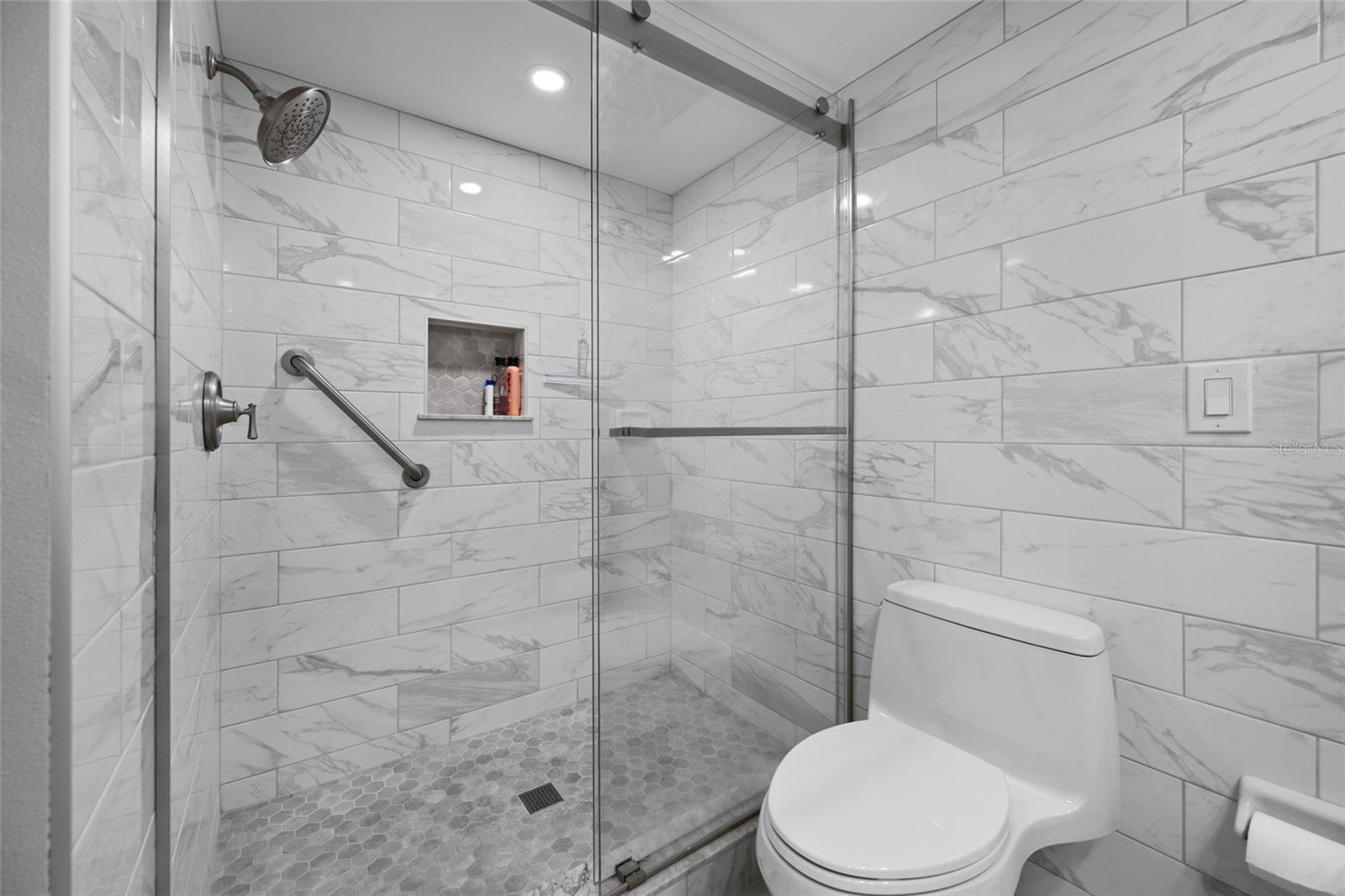 121 ISLAND WAY #323, CLEARWATER BEACH, FL — photo 34