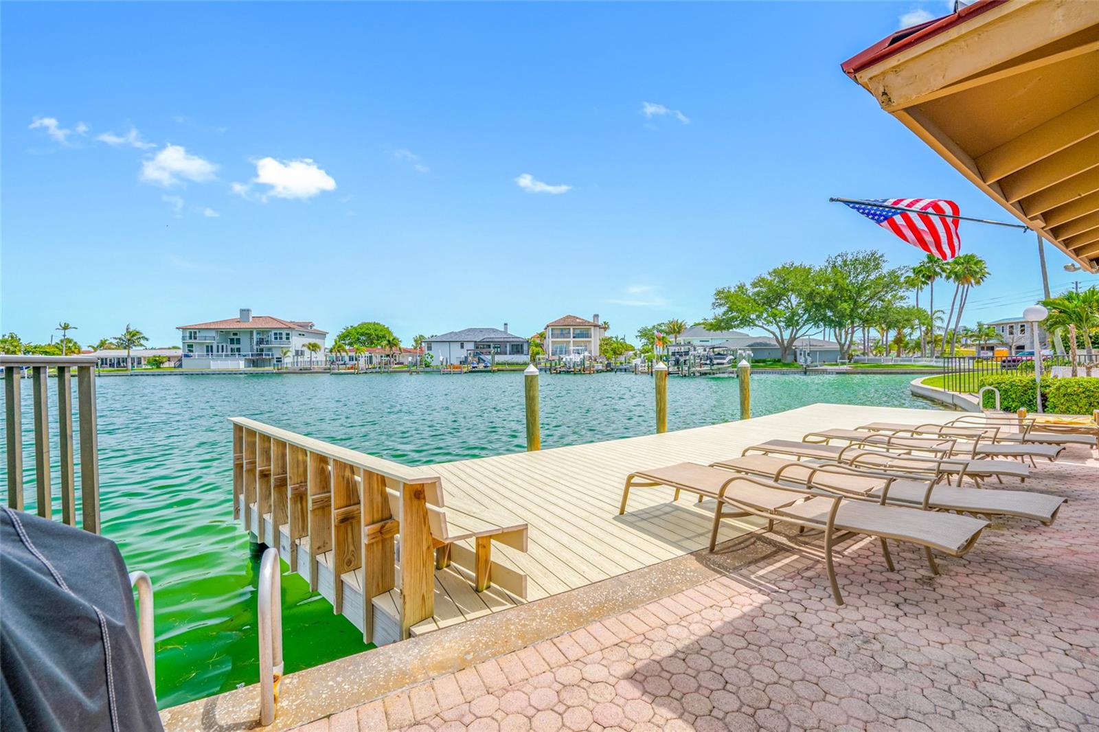 121 ISLAND WAY #323, CLEARWATER BEACH, FL — photo 41