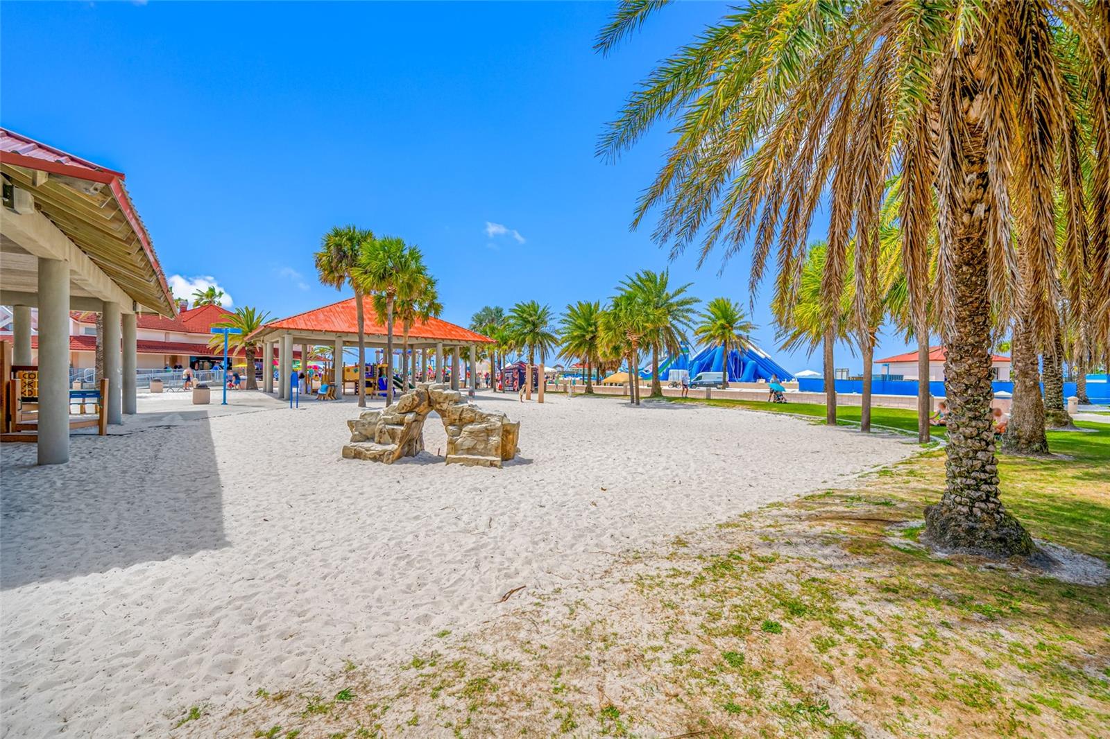 121 ISLAND WAY #323, CLEARWATER BEACH, FL — photo 52