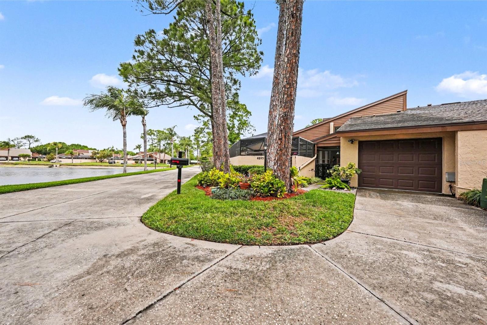 4805 UMBER CT, TAMPA, FL — photo 28