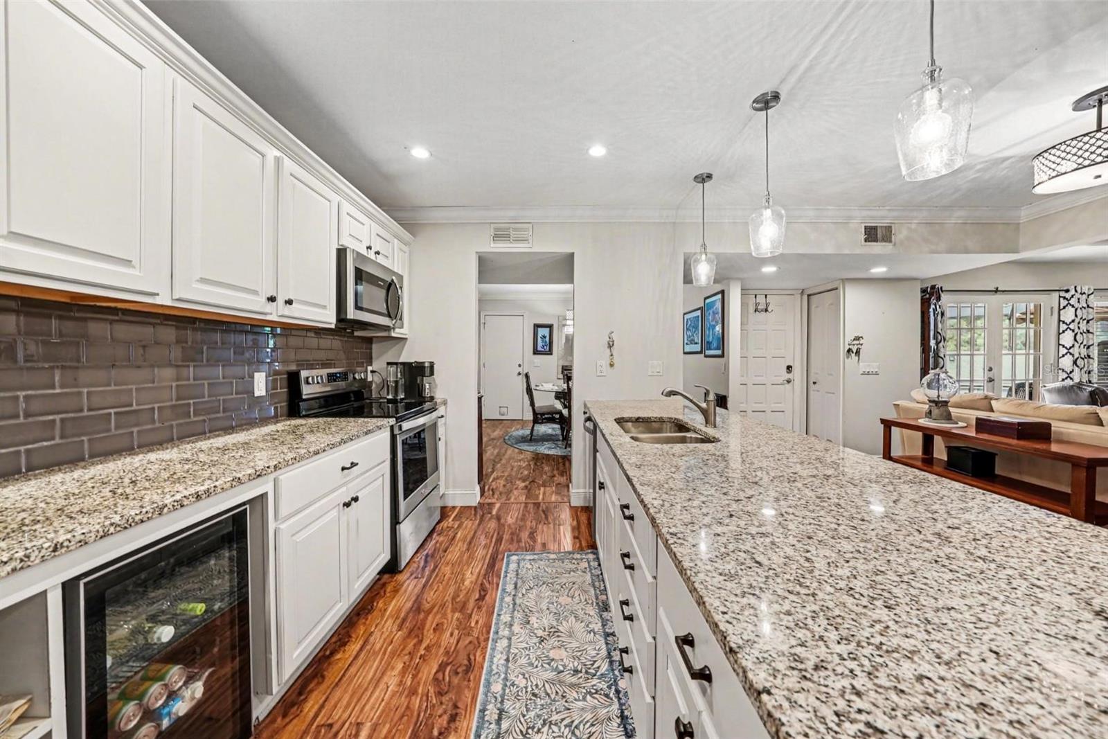4805 UMBER CT, TAMPA, FL — photo 14