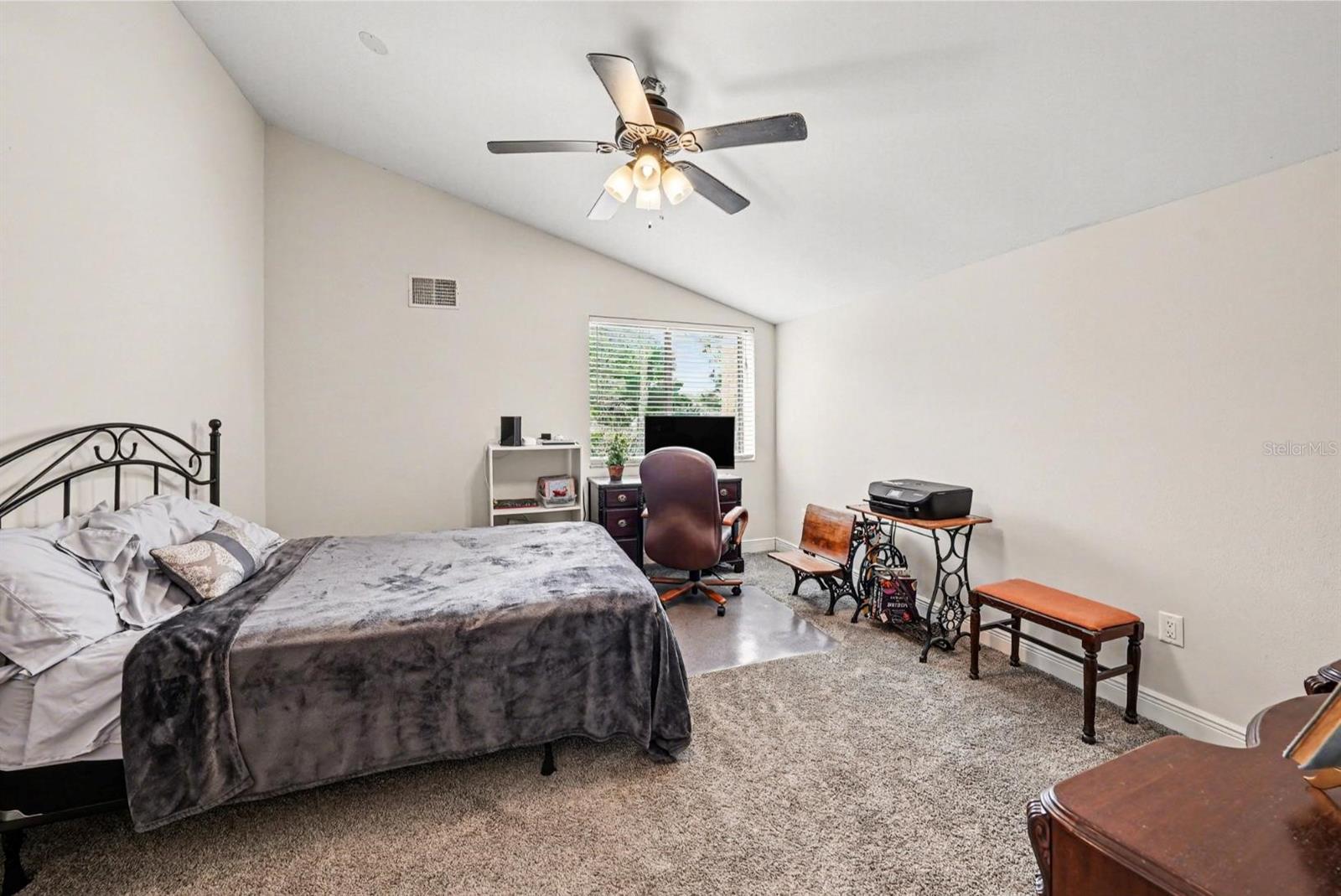 4805 UMBER CT, TAMPA, FL — photo 17