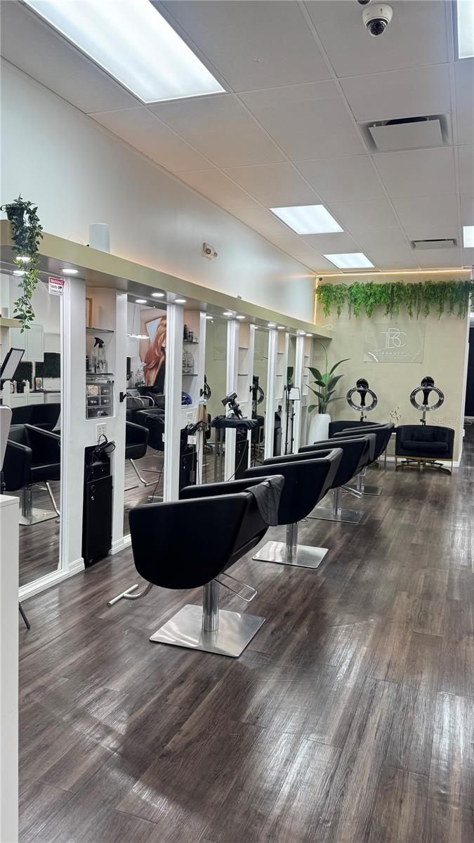 13871 W HILLSBOROUGH AVE, TAMPA, FL — photo 3