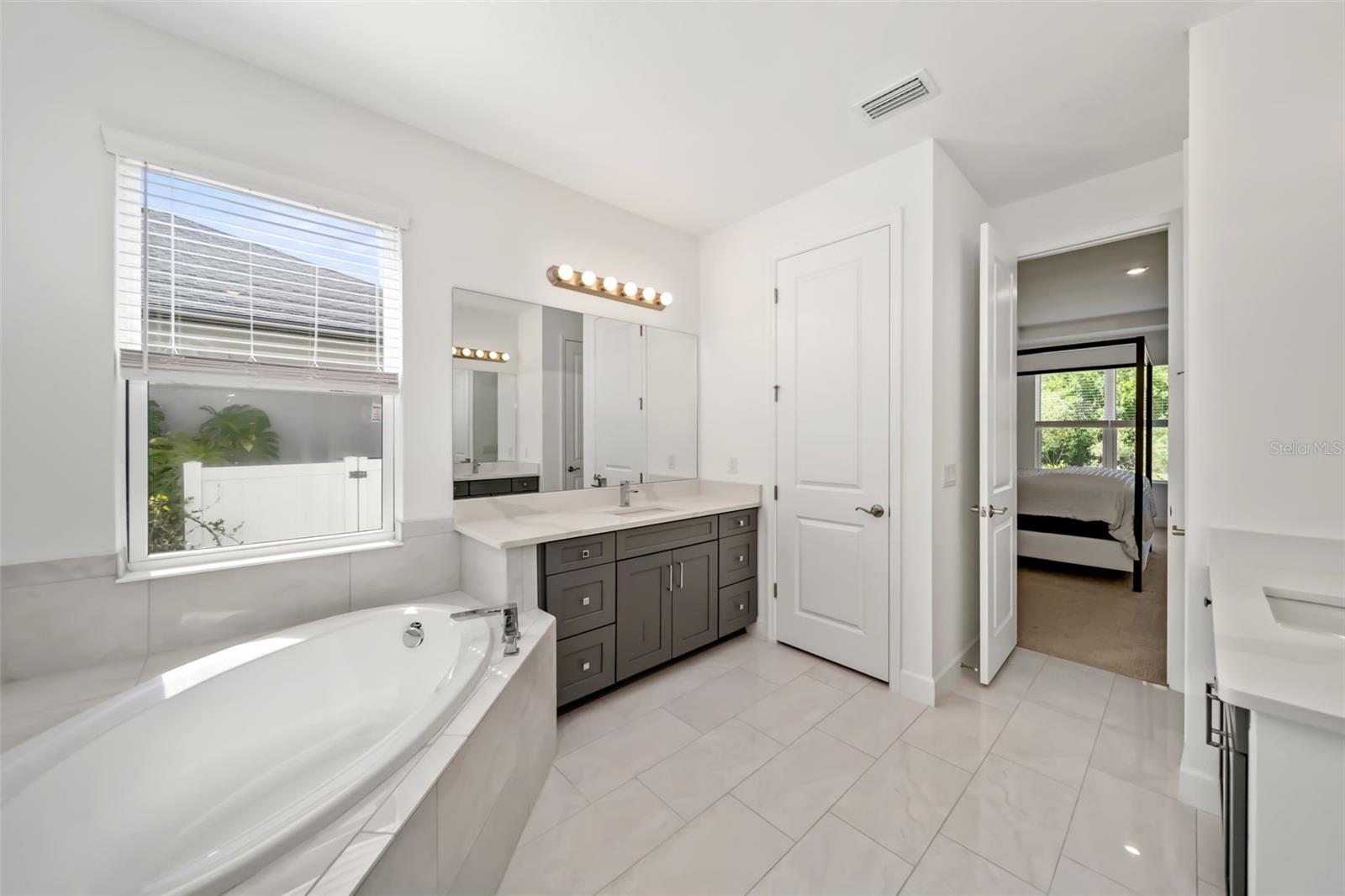 4520 POND BROOK CT, LAKEWOOD RANCH, FL — photo 28