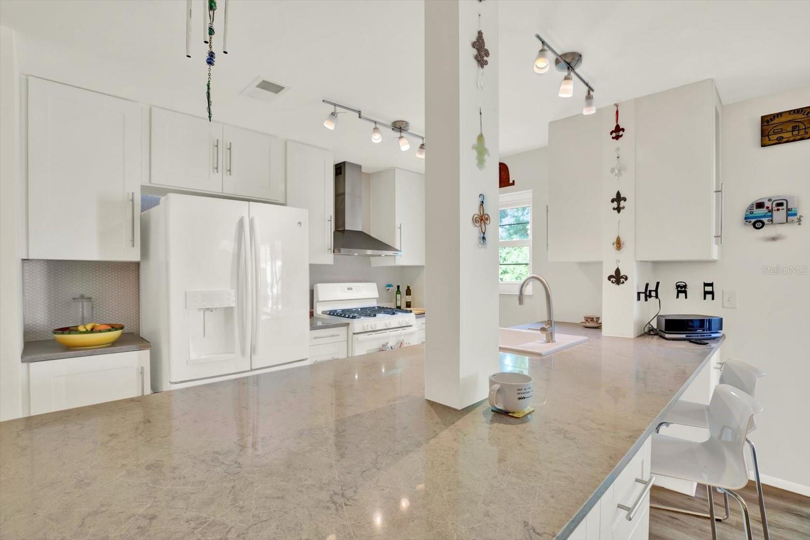 5980 TERRACE PARK DR N #309, ST PETERSBURG, FL — photo 10