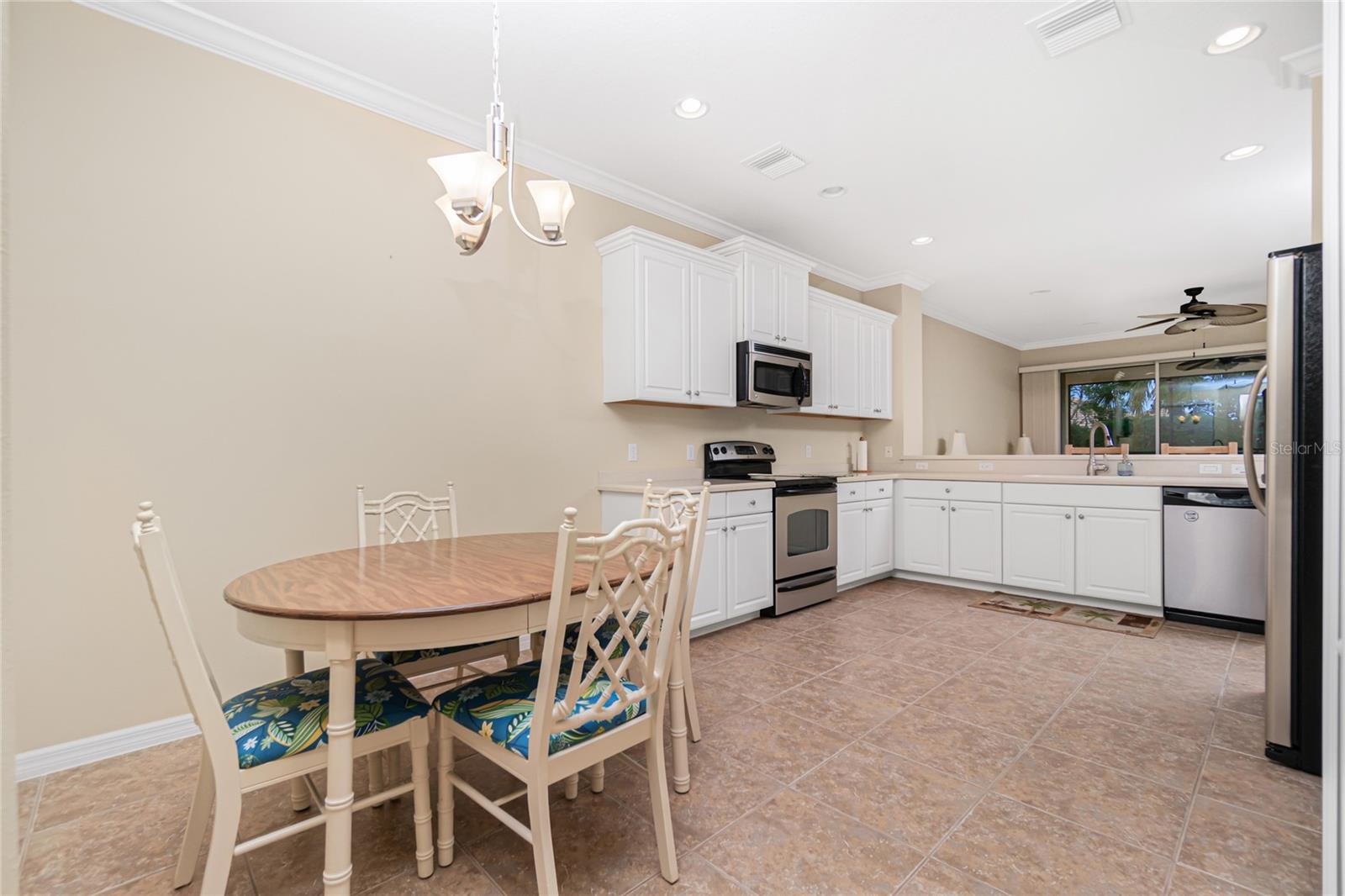 10924 LERWICK CIR, ENGLEWOOD, FL — photo 15