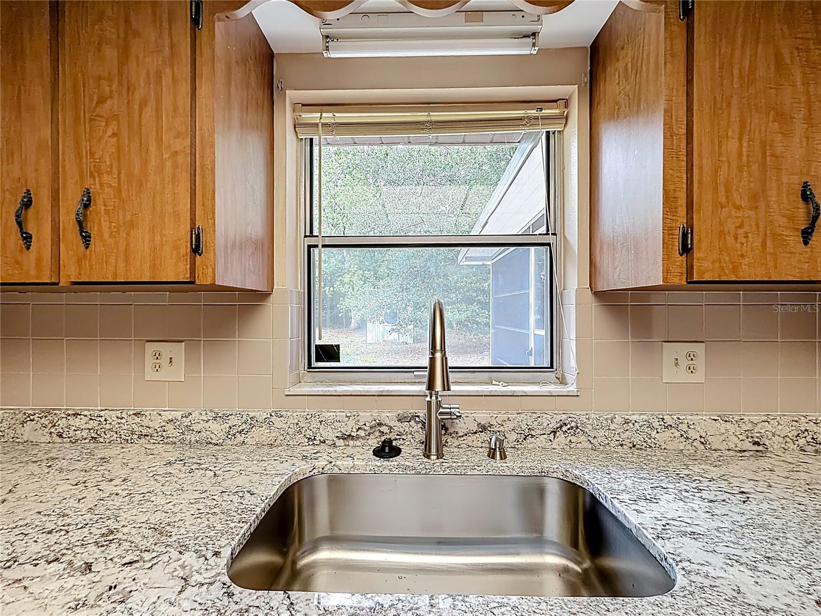 615 THIRD AVE, LADY LAKE, FL — photo 34