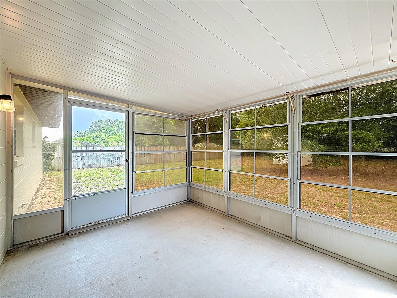 615 THIRD AVE, LADY LAKE, FL — photo 71