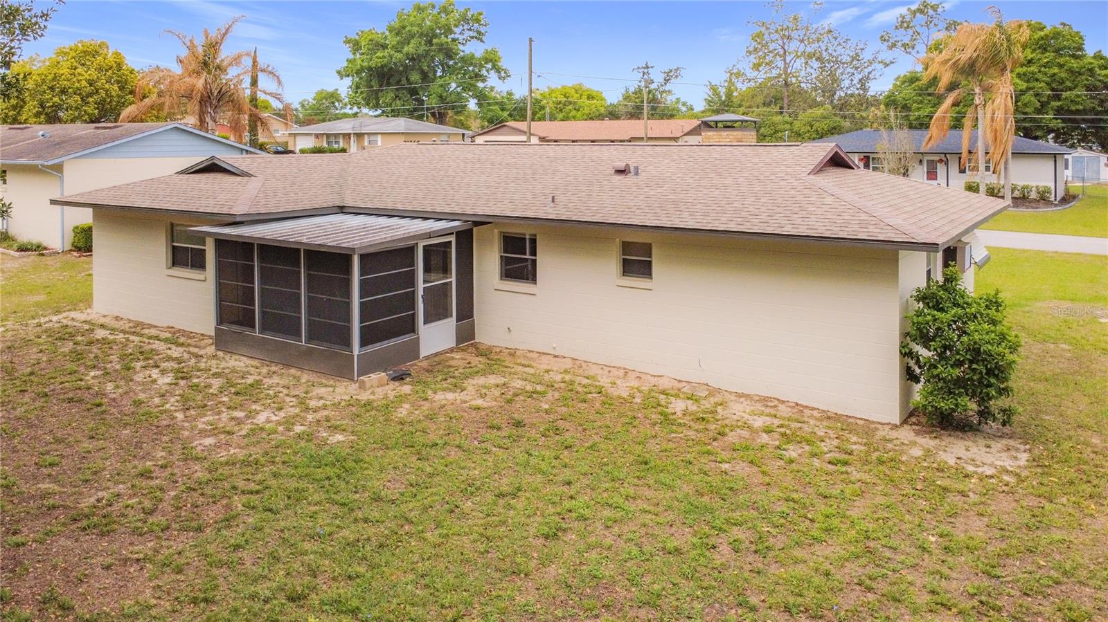 615 THIRD AVE, LADY LAKE, FL — photo 75