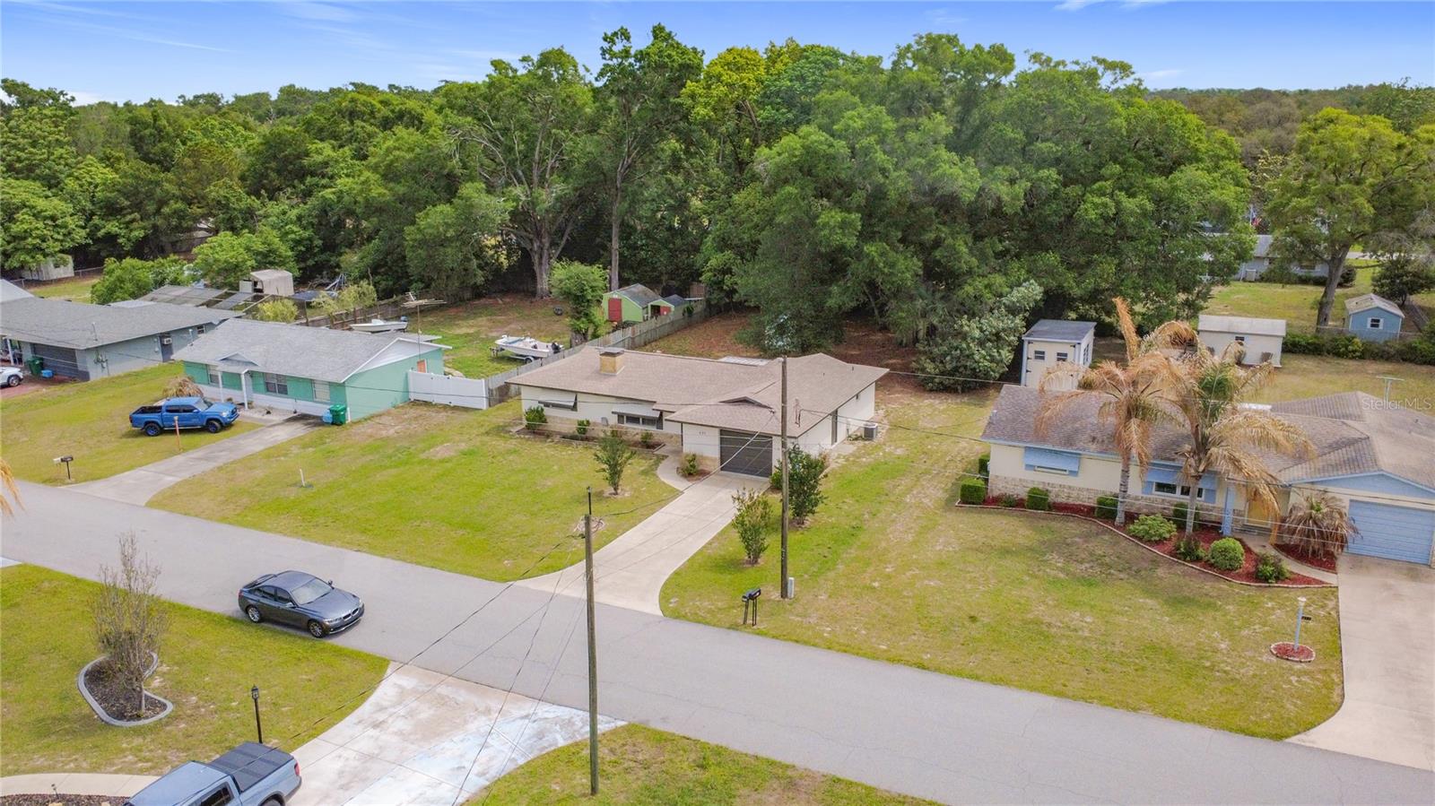 615 THIRD AVE, LADY LAKE, FL — photo 102