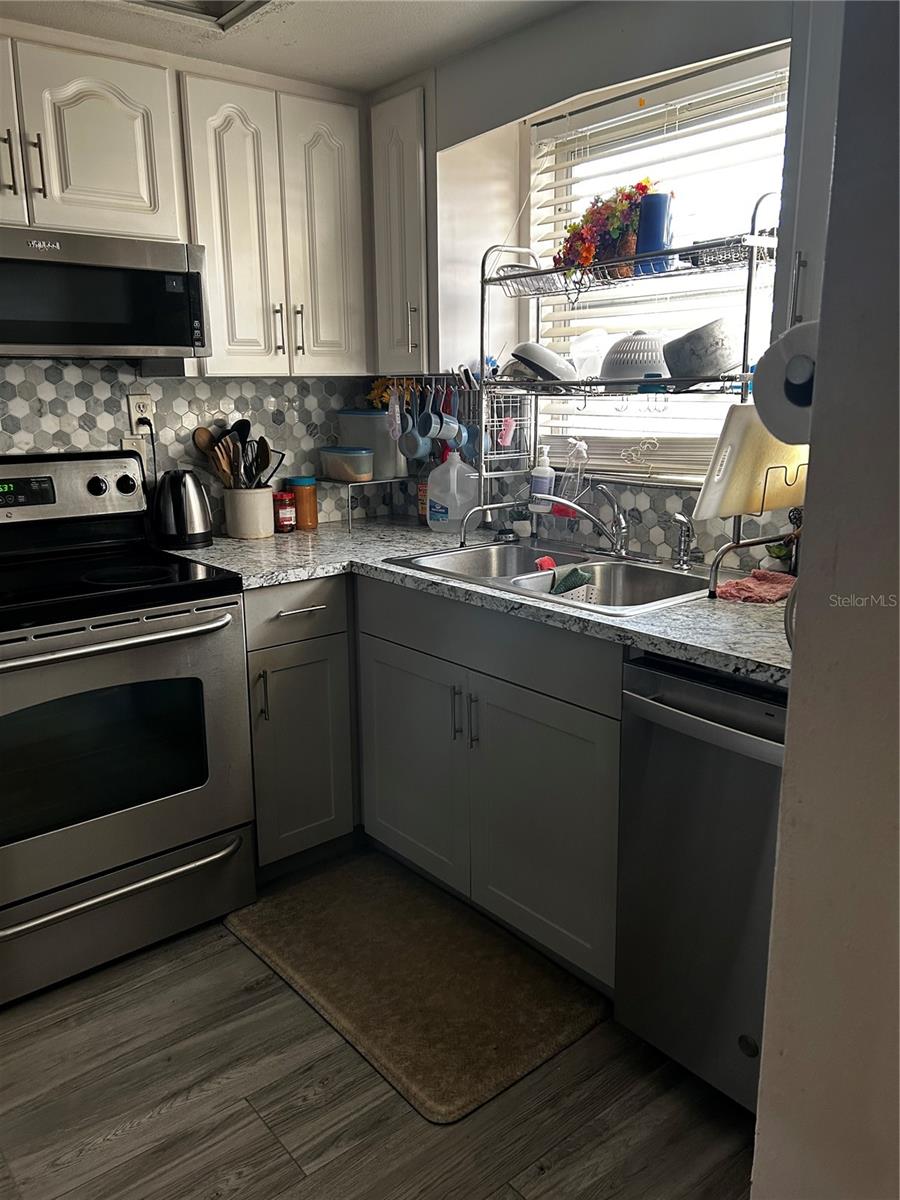 5059 LIVE OAK CIR #5059, BRADENTON, FL — photo 3