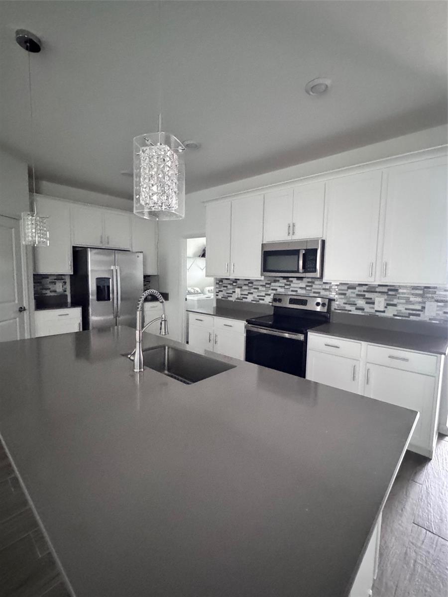 1563 CROSS PRAIRIE PKWY, KISSIMMEE, FL — photo 11