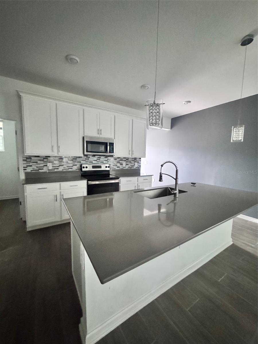 1563 CROSS PRAIRIE PKWY, KISSIMMEE, FL — photo 13