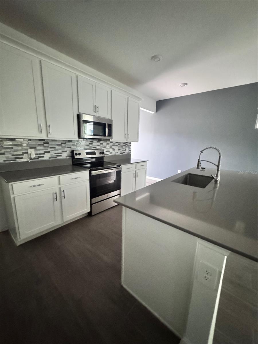 1563 CROSS PRAIRIE PKWY, KISSIMMEE, FL — photo 16