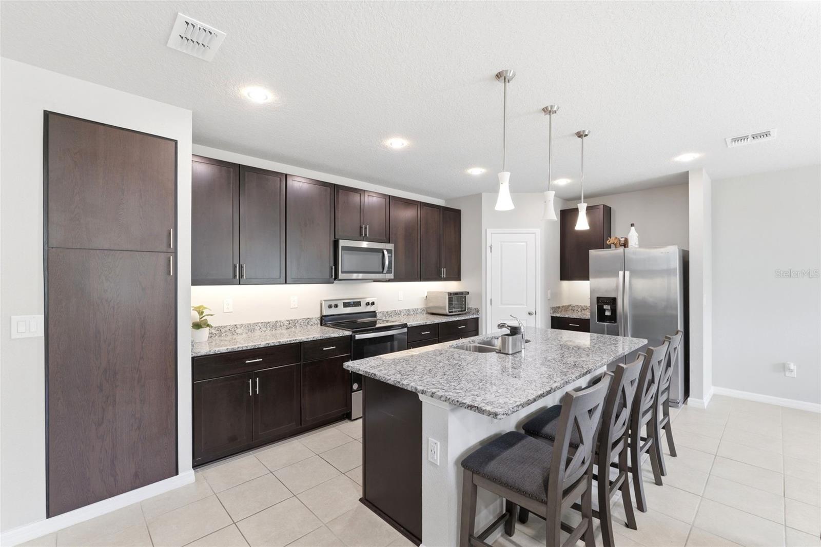 38905 HARLOW ROSE DR, ZEPHYRHILLS, FL — photo 12