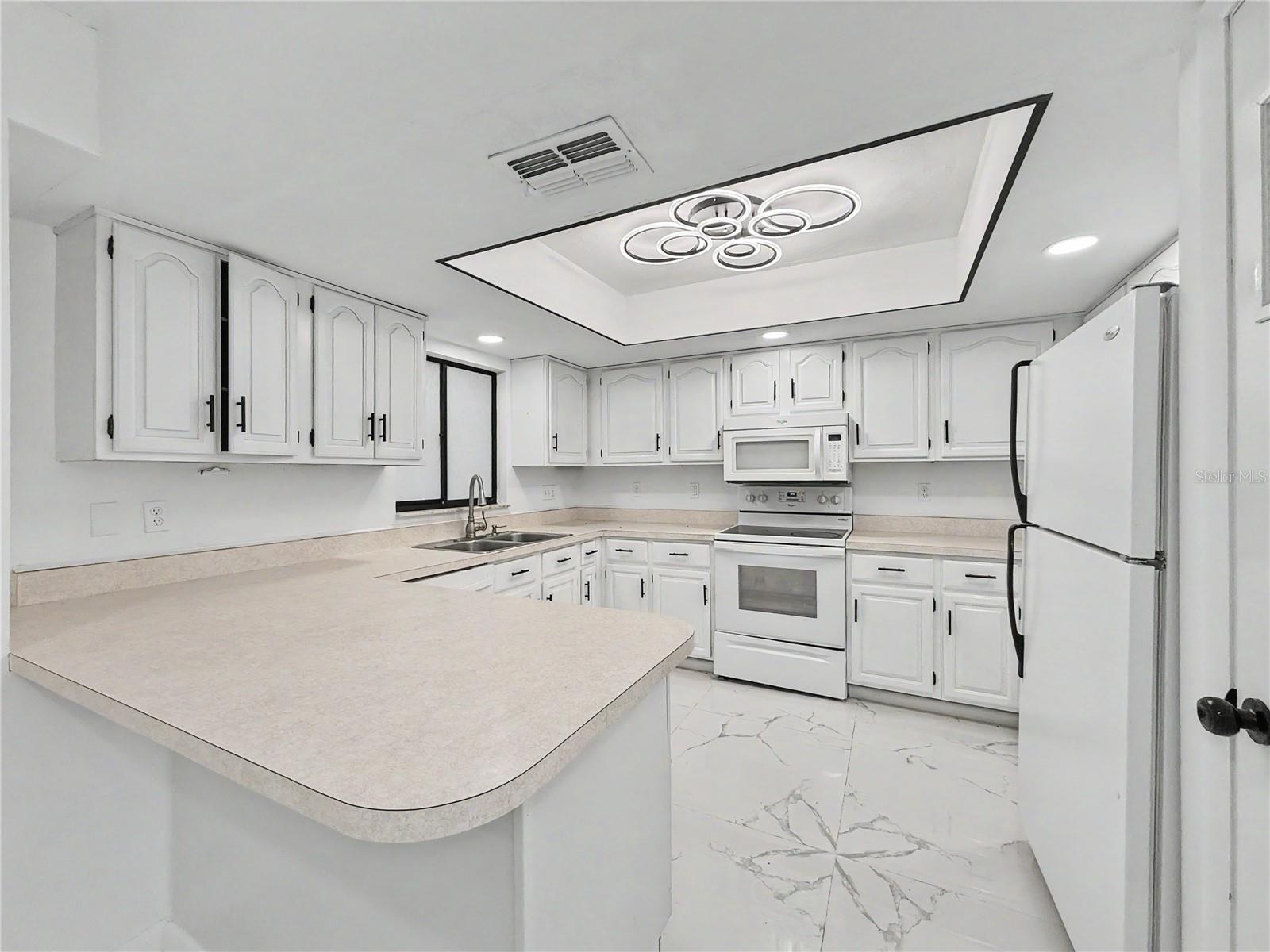 2101 HIBISCUS RD, FORT MYERS, FL — photo 4