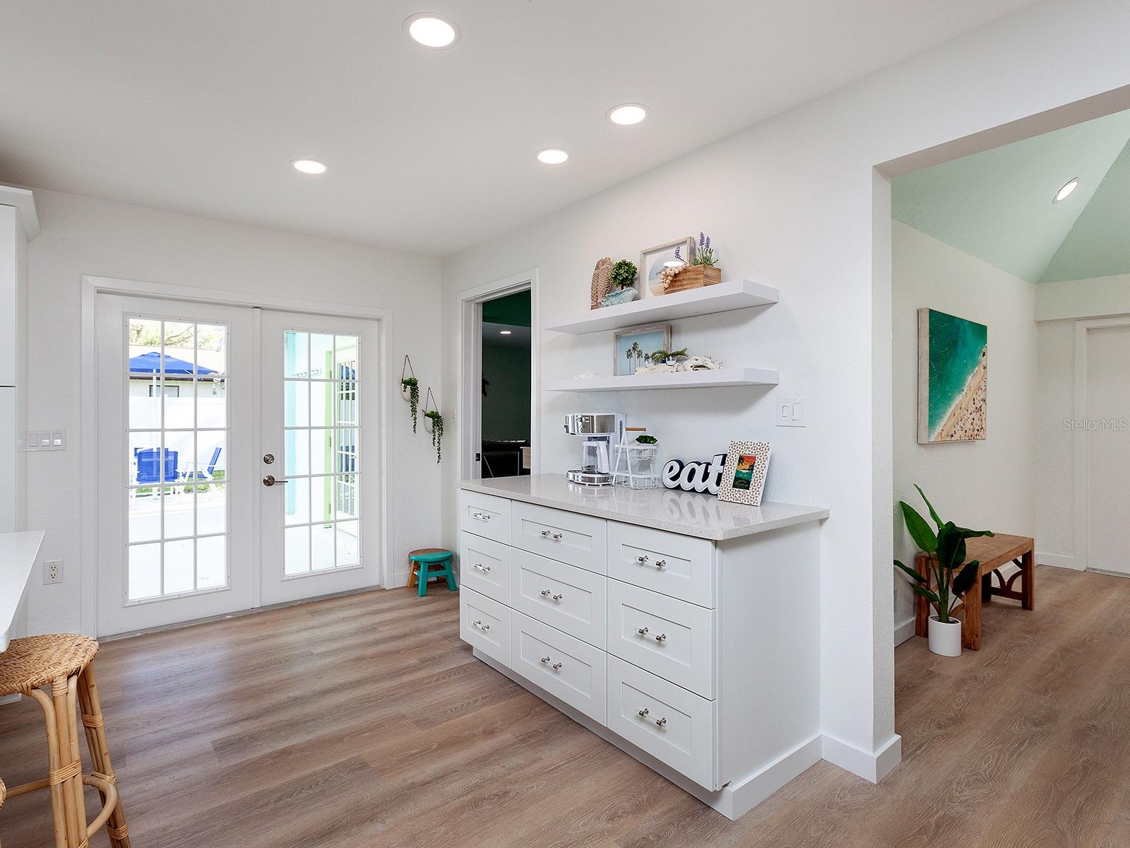 3049 WOOD ST, SARASOTA, FL — photo 12