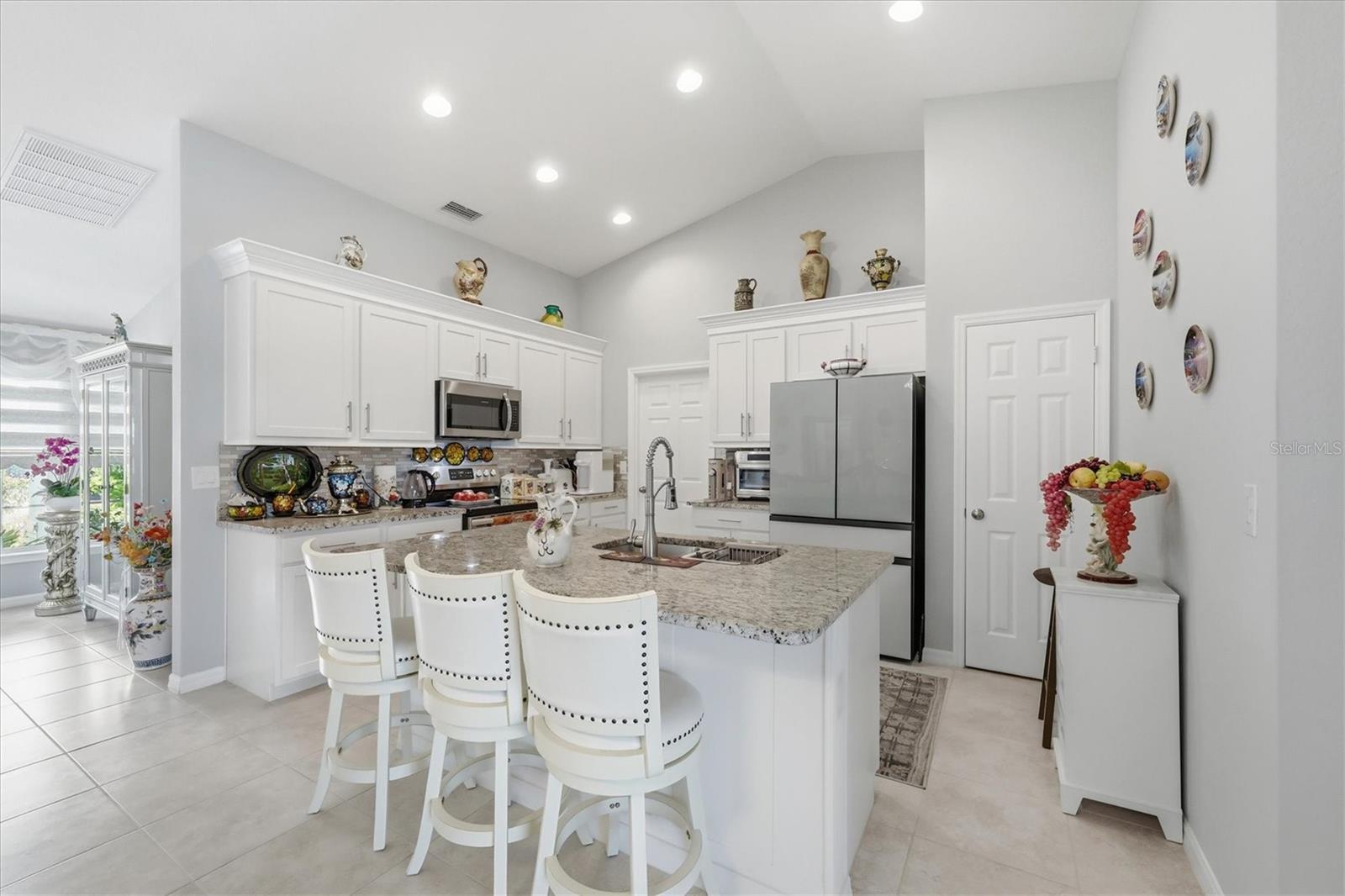 27052 TIERRA DEL FUEGO CIR, PUNTA GORDA, FL — photo 17