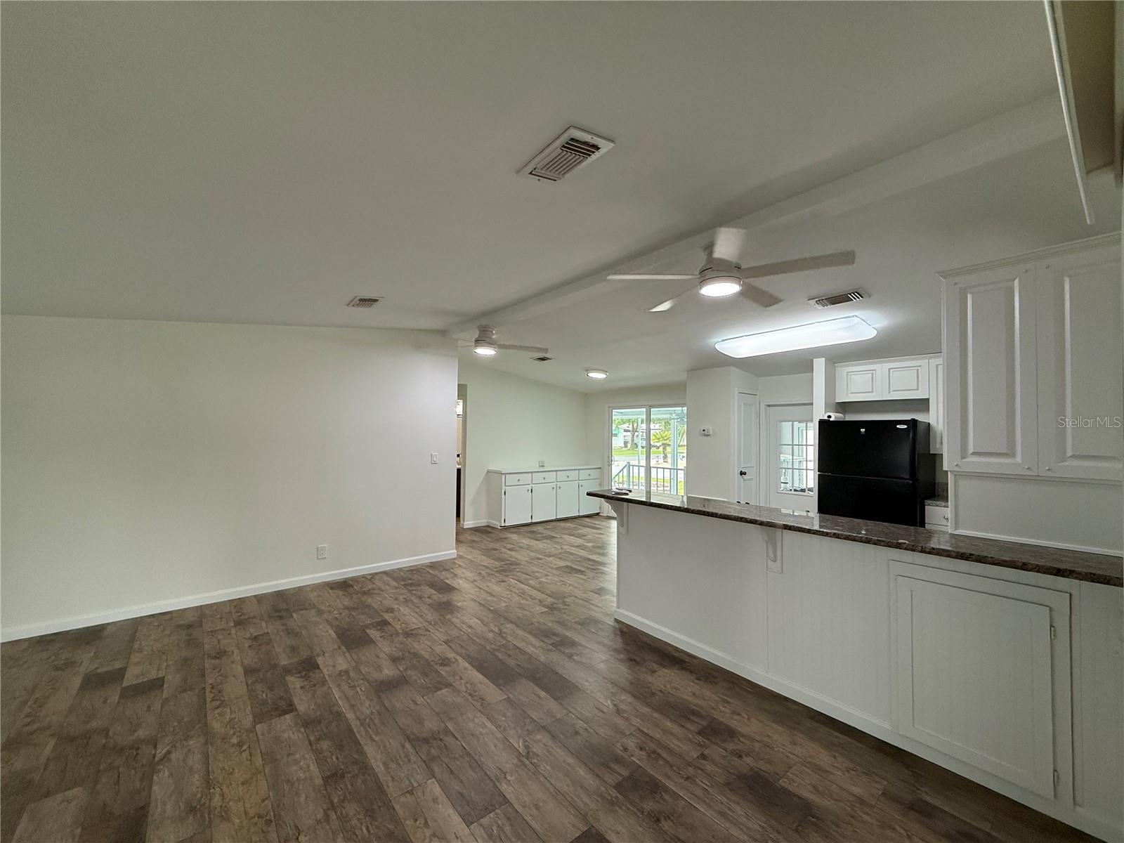 8 ROBIN RD, WILDWOOD, FL — photo 14