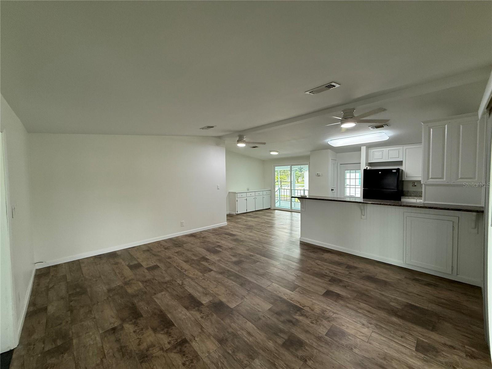 8 ROBIN RD, WILDWOOD, FL — photo 16