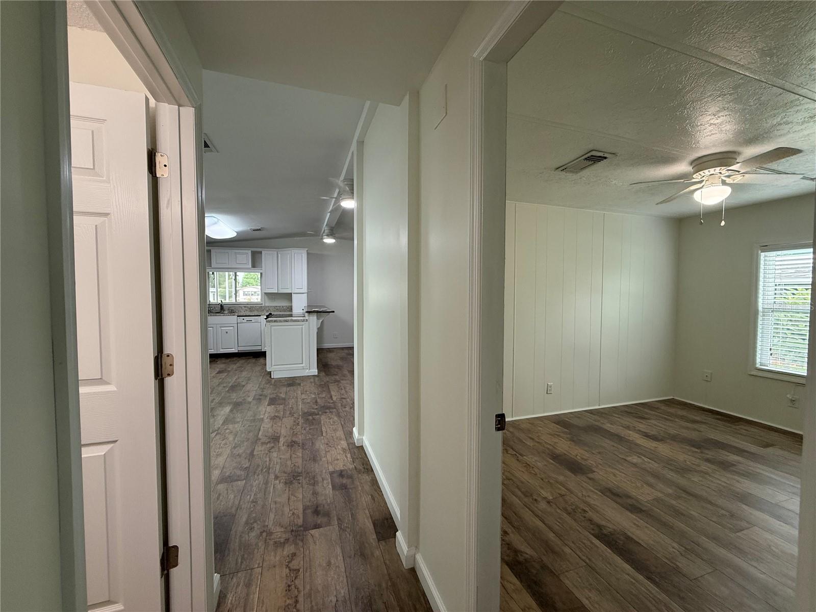 8 ROBIN RD, WILDWOOD, FL — photo 17