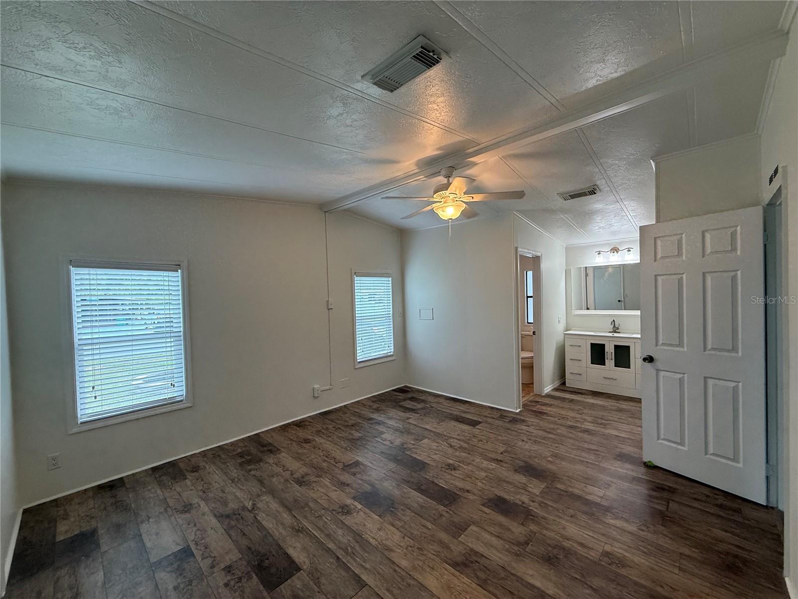 8 ROBIN RD, WILDWOOD, FL — photo 22