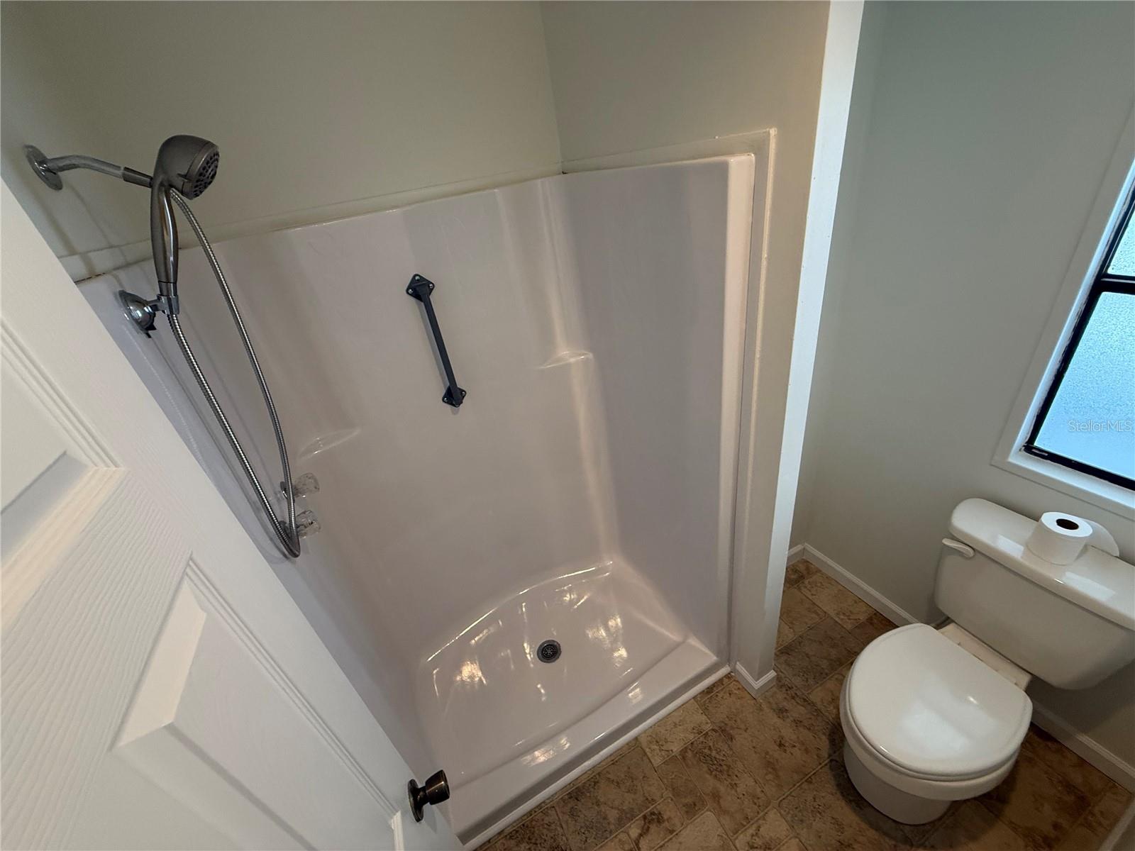 8 ROBIN RD, WILDWOOD, FL — photo 26