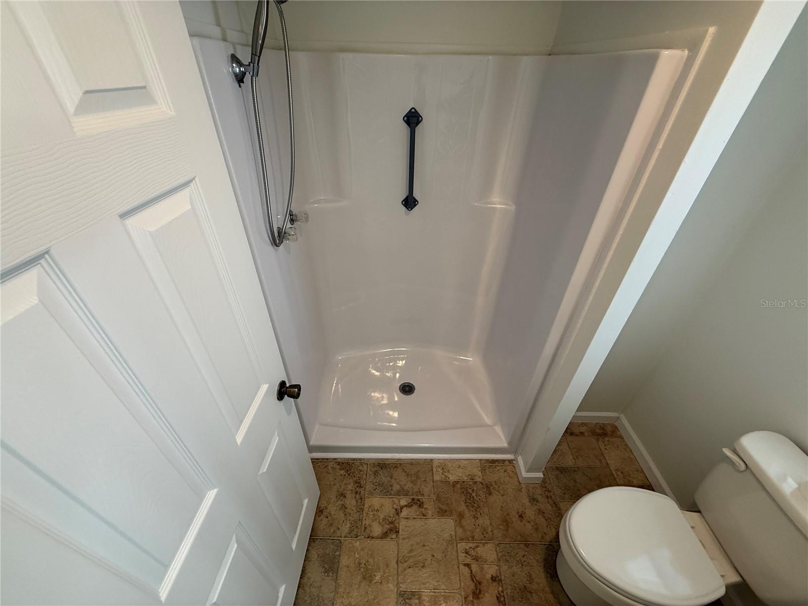 8 ROBIN RD, WILDWOOD, FL — photo 27