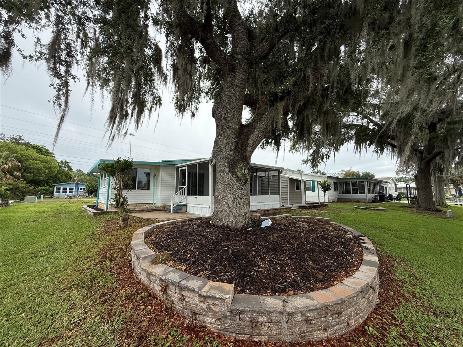 8 ROBIN RD, WILDWOOD, FL — photo 32