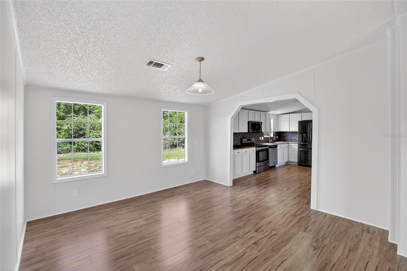 9150 WOOD TERRACE DR, TAMPA, FL — photo 12