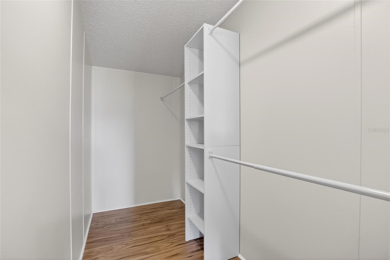9150 WOOD TERRACE DR, TAMPA, FL — photo 25