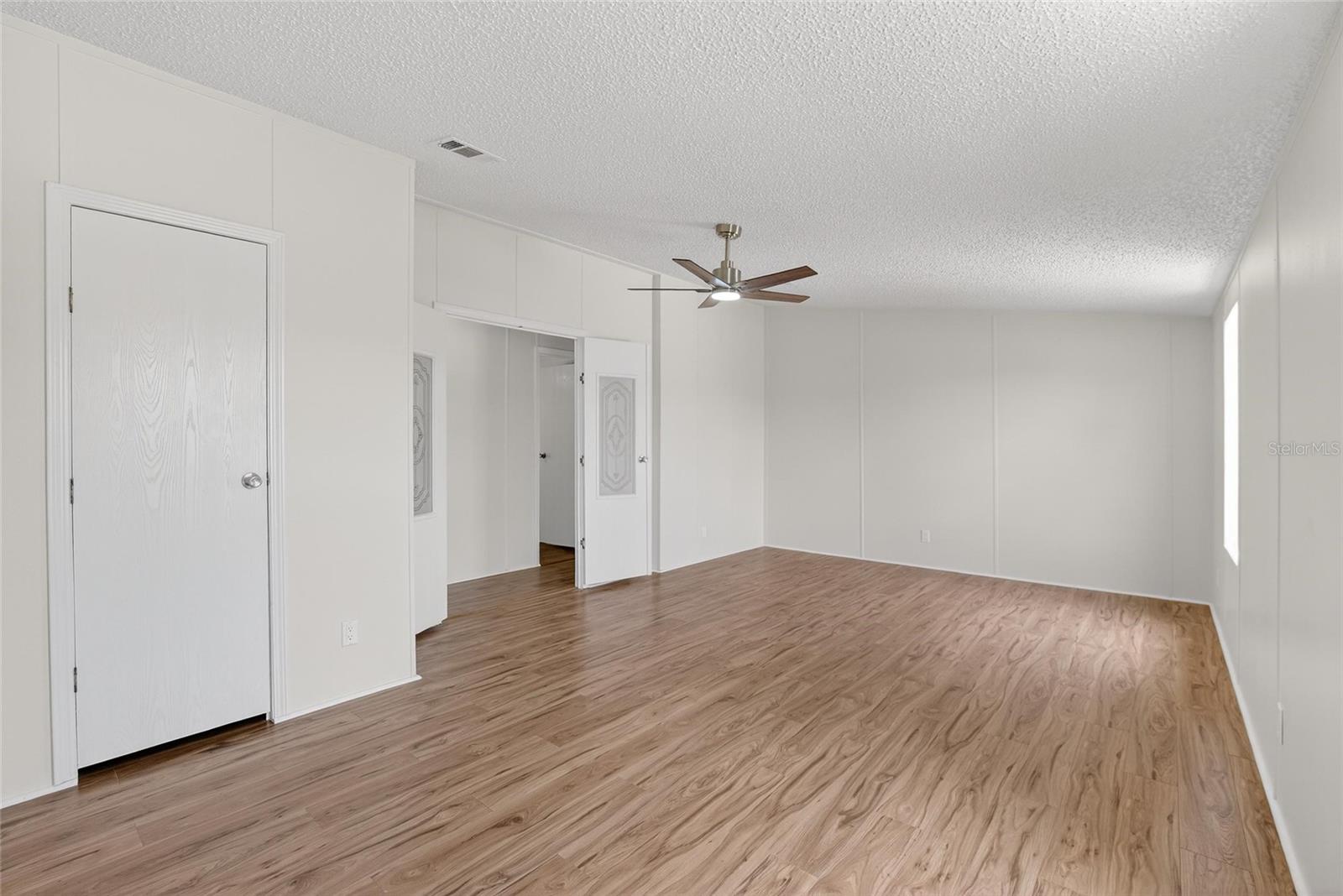 9150 WOOD TERRACE DR, TAMPA, FL — photo 38