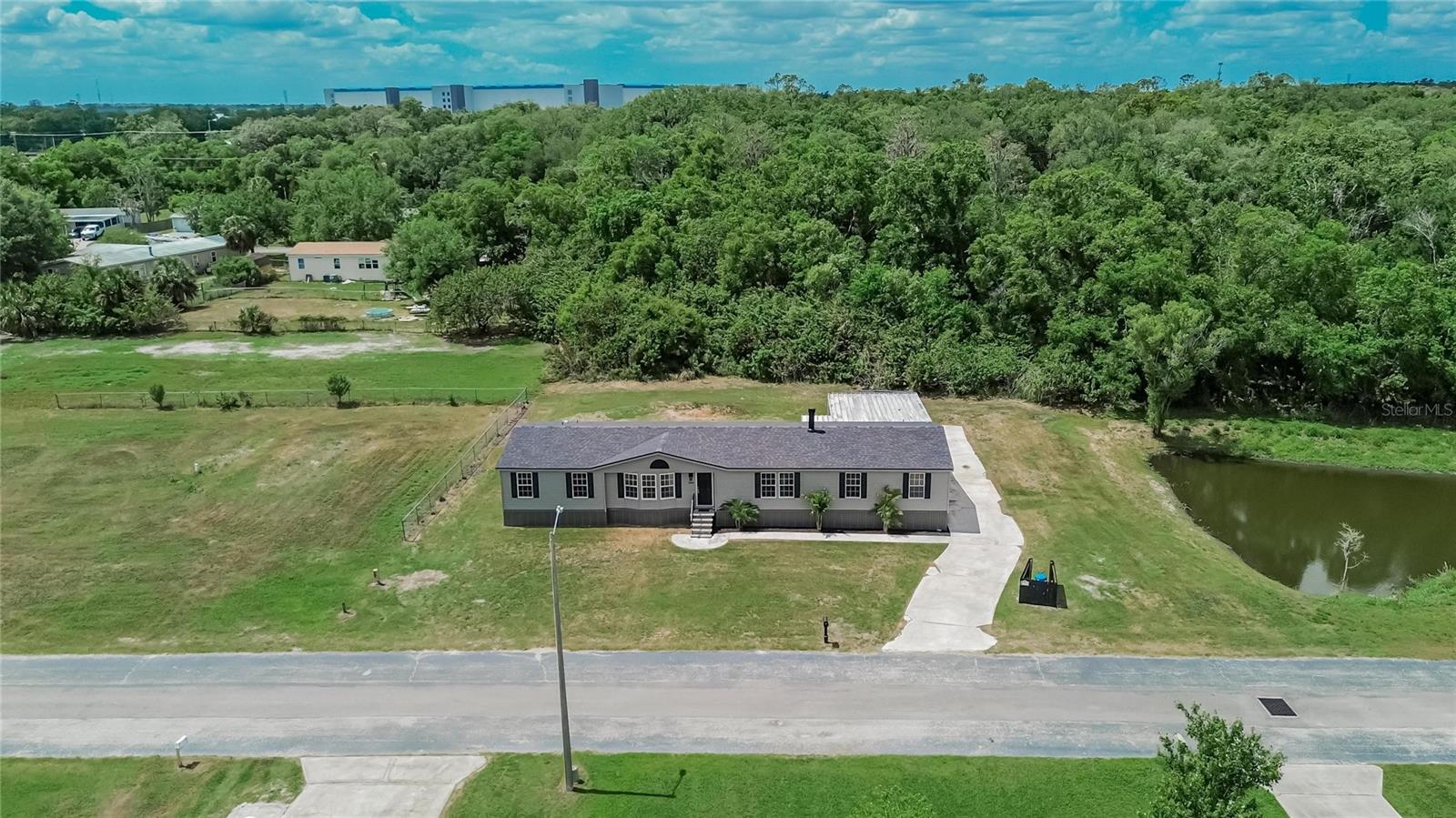 9150 WOOD TERRACE DR, TAMPA, FL — photo 55