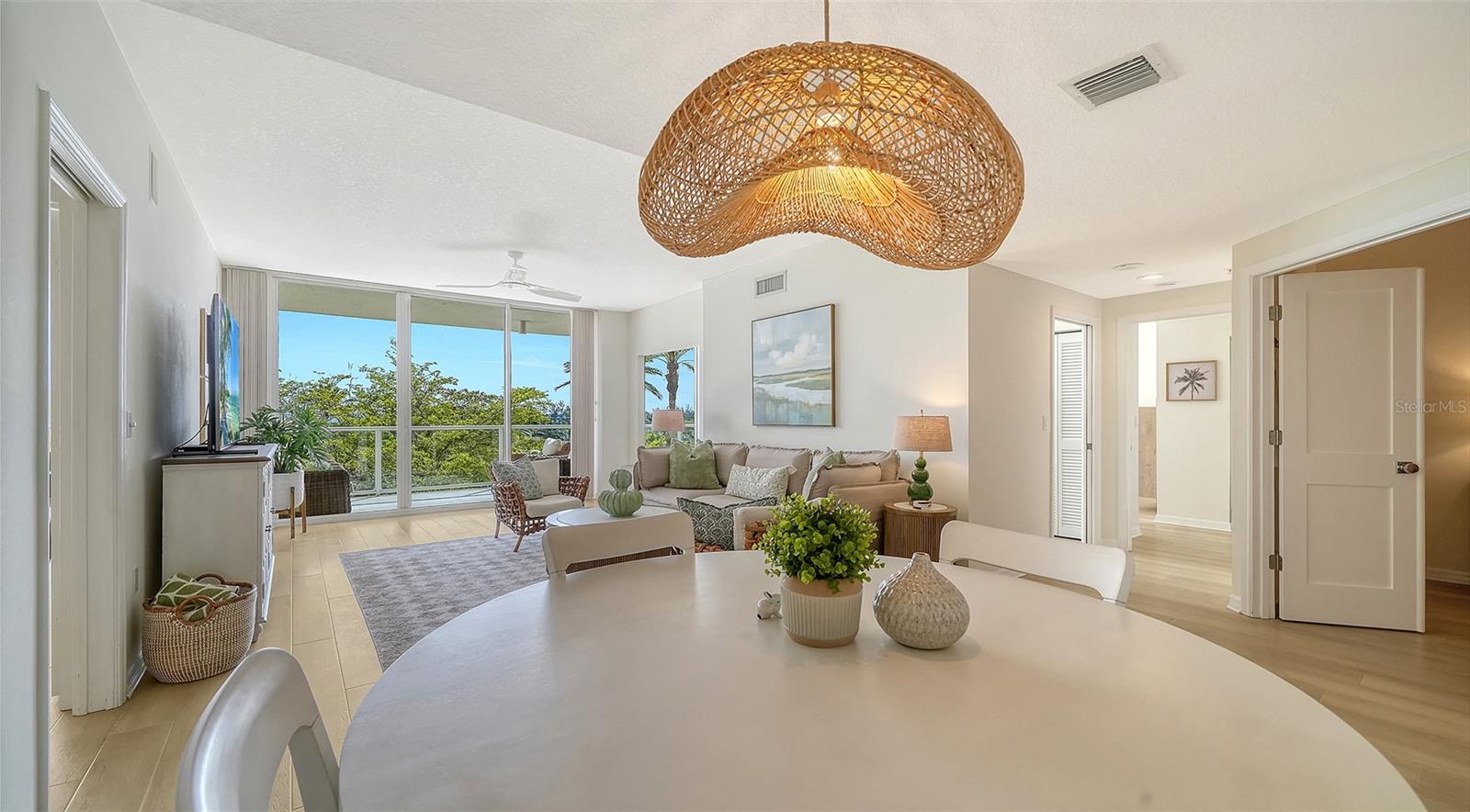 1800 BENJAMIN FRANKLIN DR #B308, SARASOTA, FL — photo 4