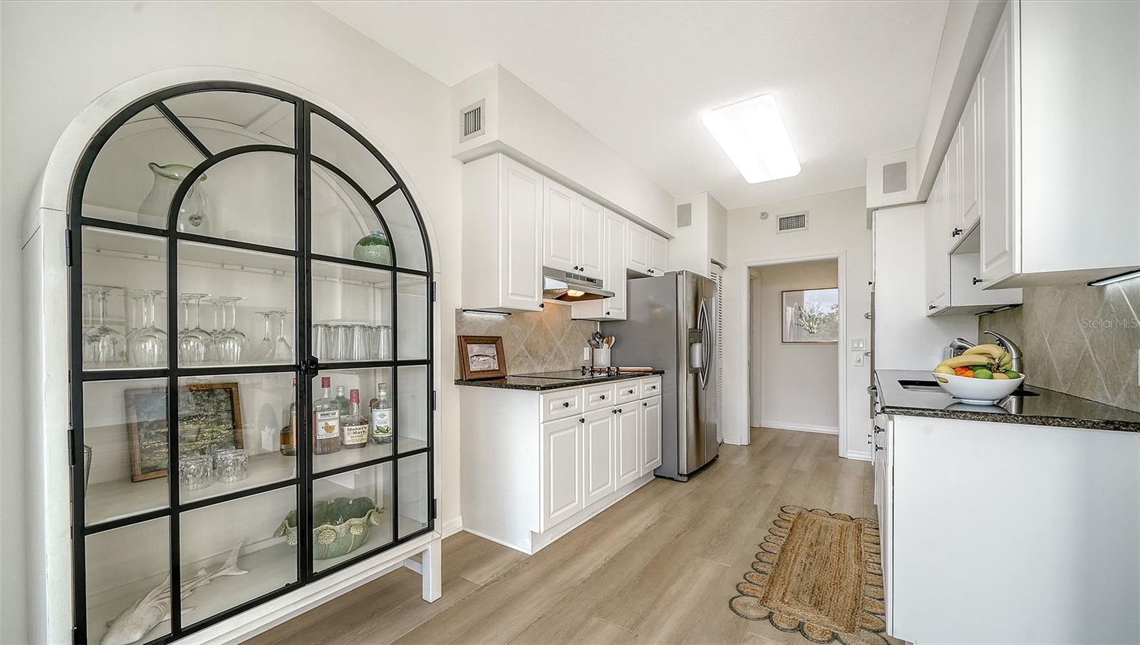 1800 BENJAMIN FRANKLIN DR #B308, SARASOTA, FL — photo 19