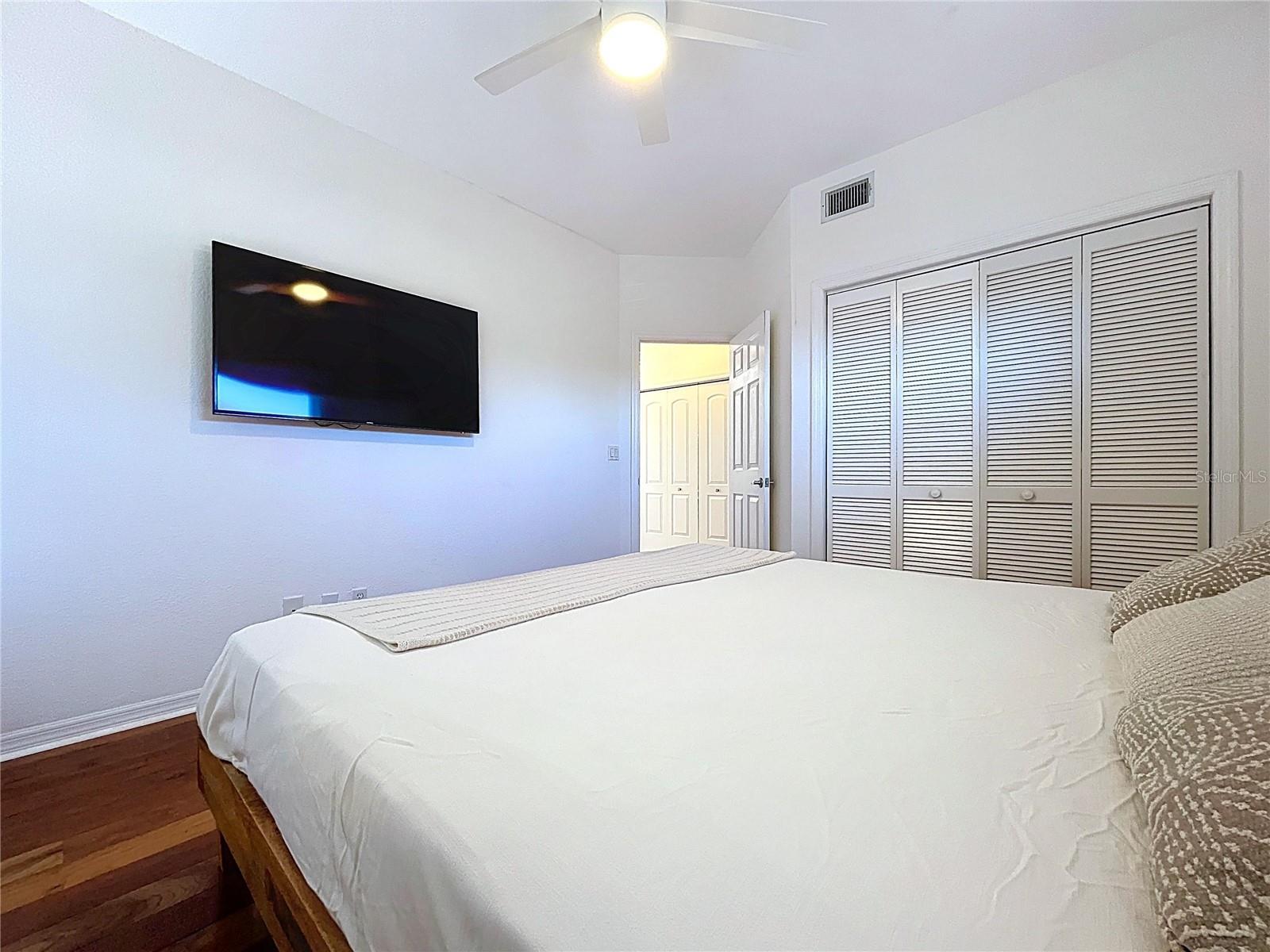 8485 BLIND PASS DR, TREASURE ISLAND, FL — photo 20