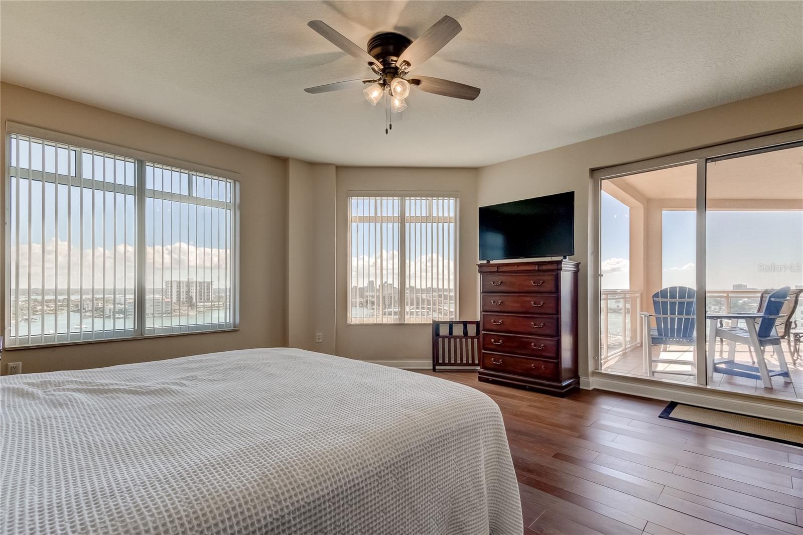 521 MANDALAY AVE #1109, CLEARWATER BEACH, FL — photo 5