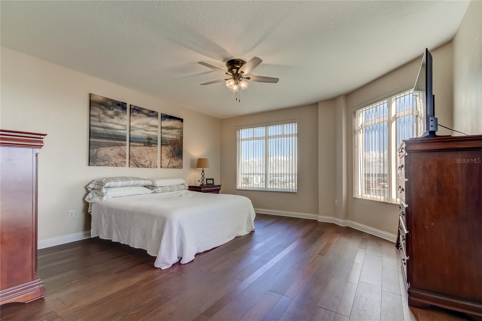 521 MANDALAY AVE #1109, CLEARWATER BEACH, FL — photo 6