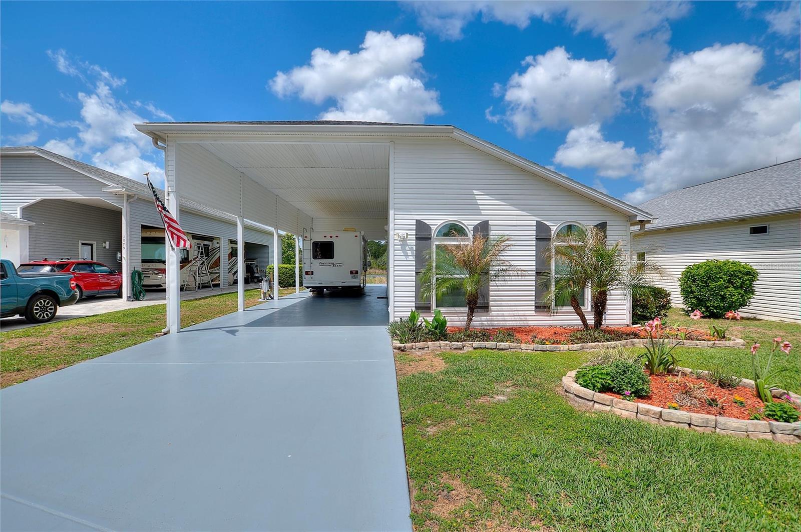 1083 MOTORCOACH DR, POLK CITY, FL
