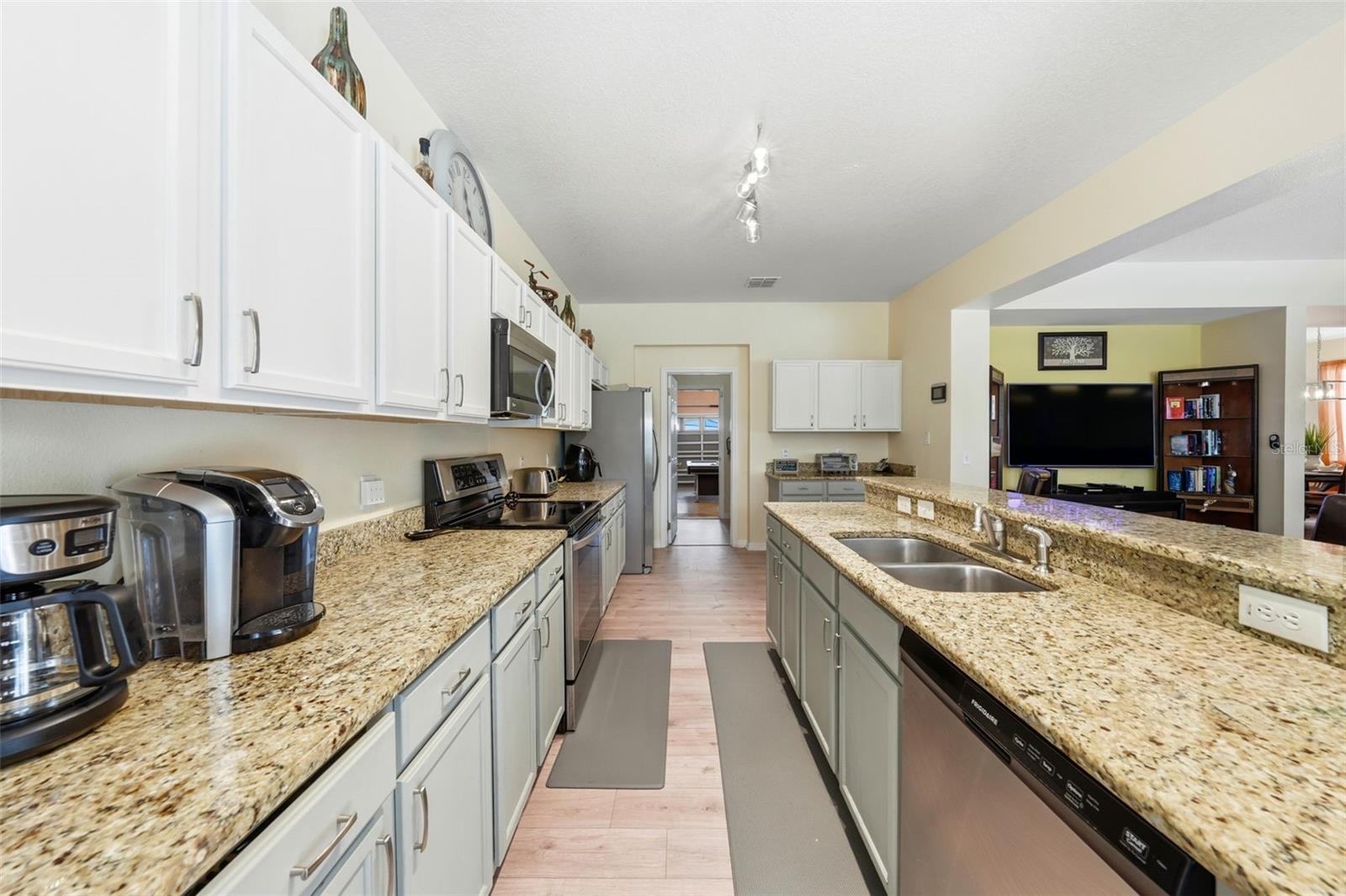 133 BAY LEAF LN, DAVENPORT, FL — photo 17