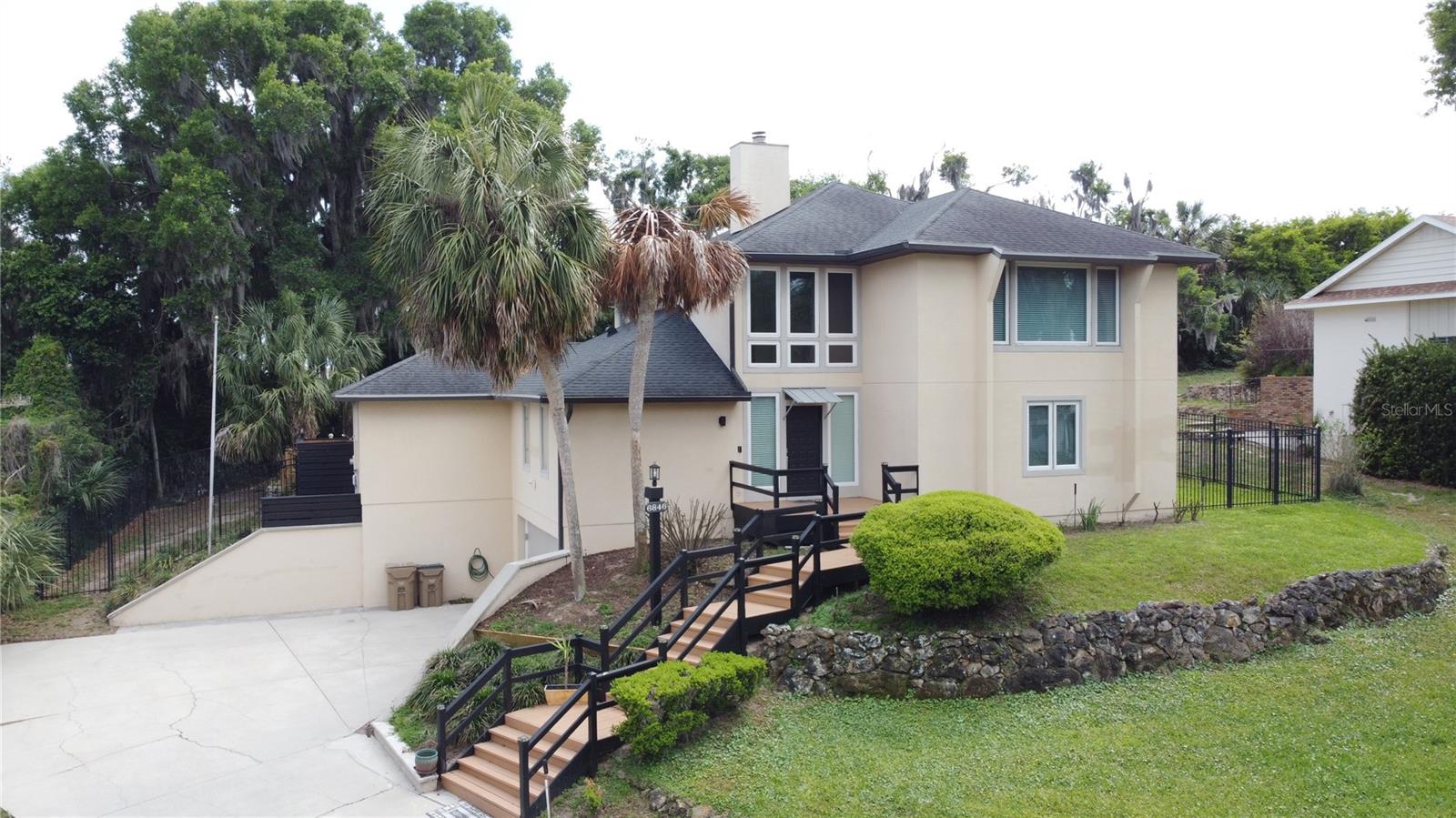 6846 LAKE VIEW DR, YALAHA, FL