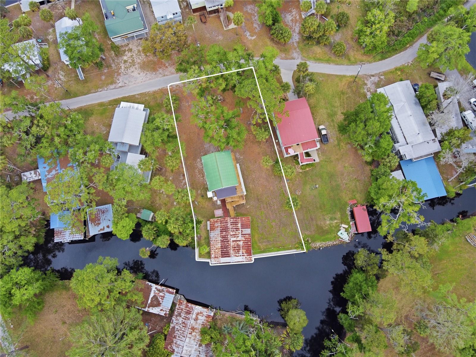 547 SE 205TH ST, SUWANNEE, FL — photo 6