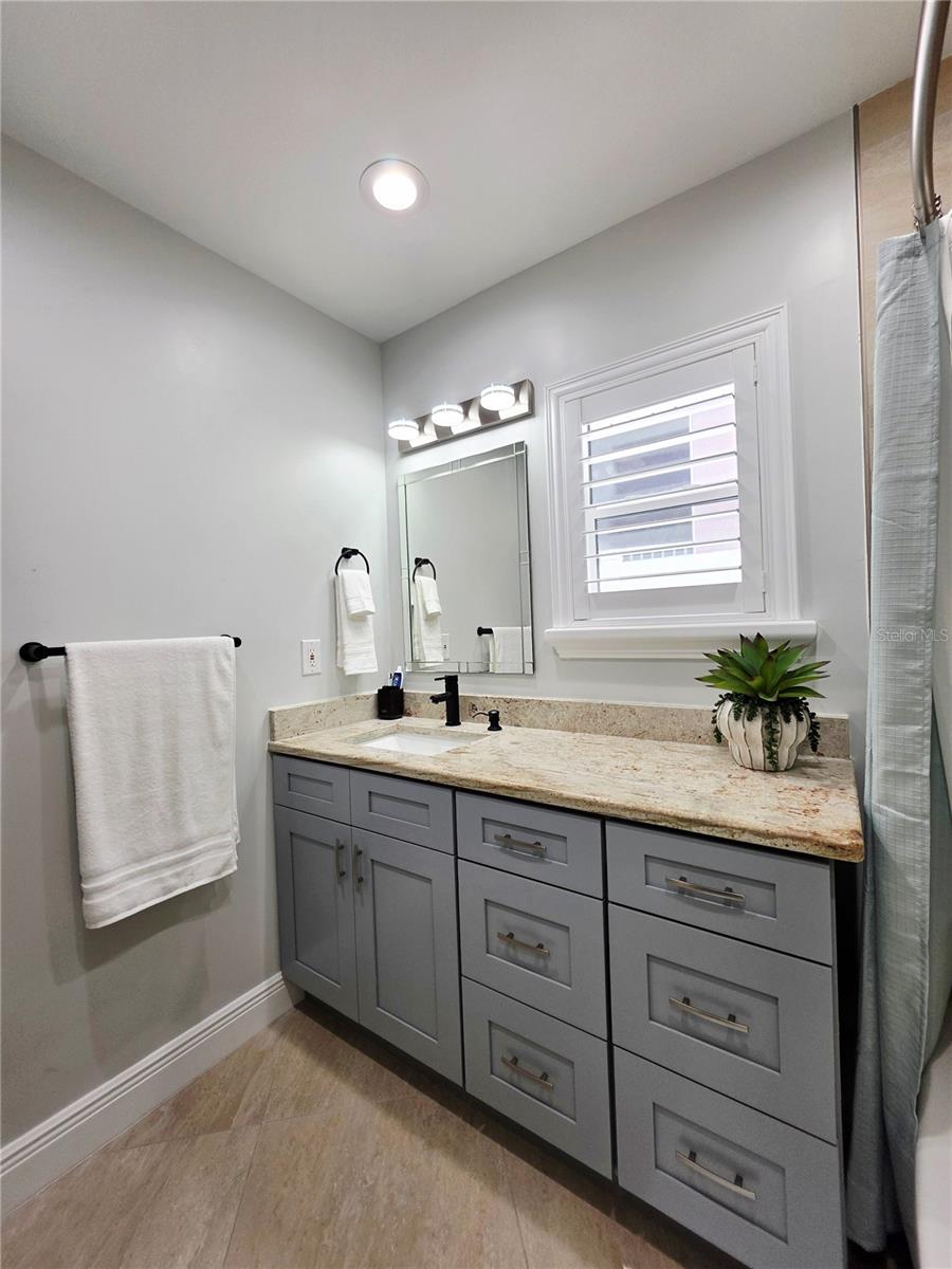 3435 OVERLOOK DR NE, ST PETERSBURG, FL — photo 21
