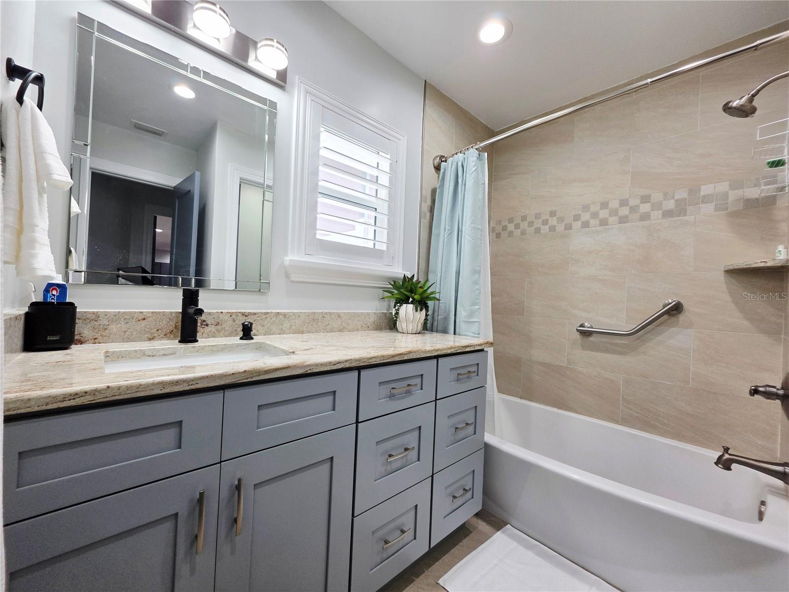 3435 OVERLOOK DR NE, ST PETERSBURG, FL — photo 22