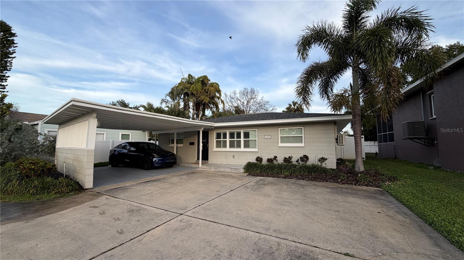 3435 OVERLOOK DR NE, ST PETERSBURG, FL