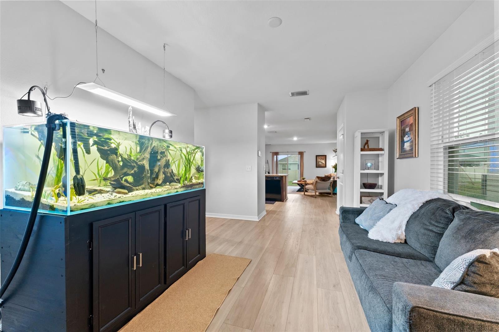10918 TRAILING VINE DR, TAMPA, FL — photo 4