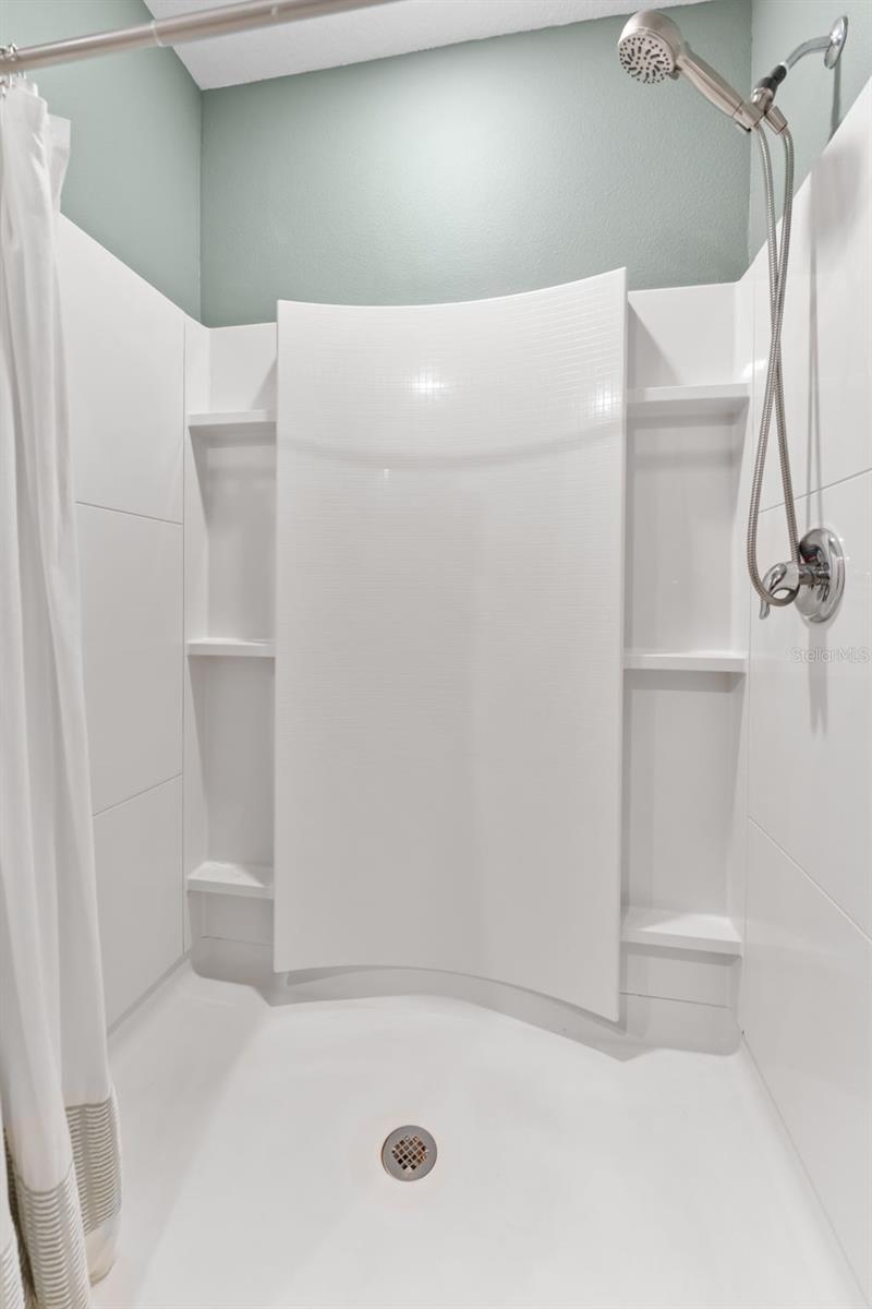 10918 TRAILING VINE DR, TAMPA, FL — photo 23